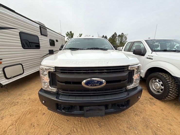 2019-ford-f250-image-14