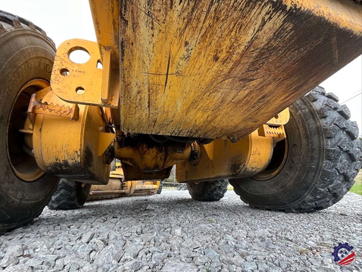 2003-volvo-g710b-image-42