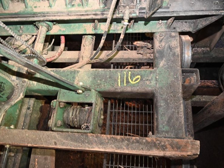 #116-•-cleereman-38-3hb-carriage-and-track-image-12