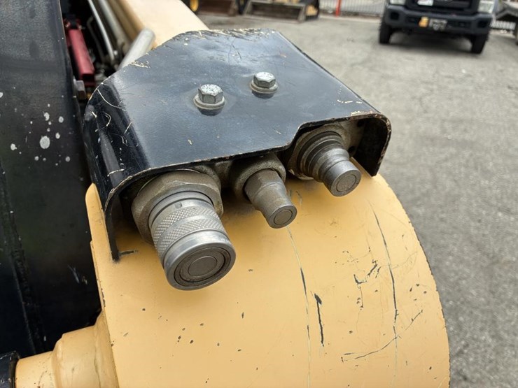 2019-gehl-r190-image-8