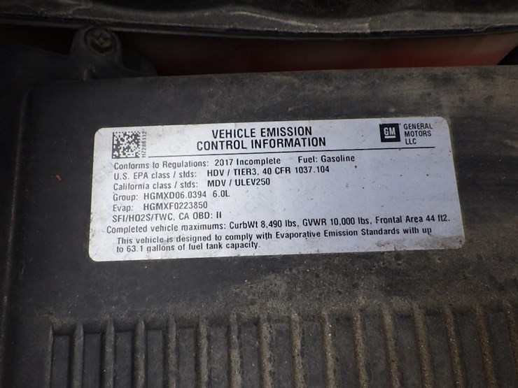 2017-chevrolet-2500-image-17