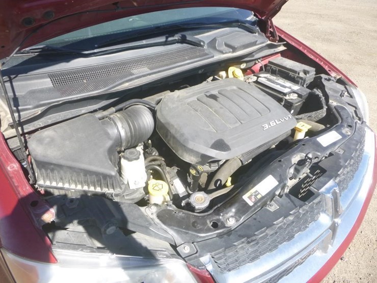 2014-dodge-grand-caravan-image-11