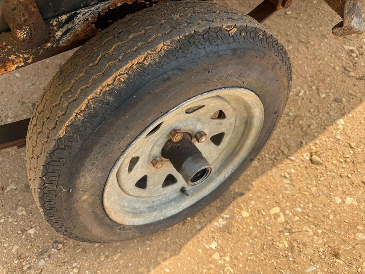 basstender-11.3-mini-bass-boat-image-5