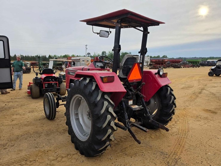 2013-mahindra-4525-image-2