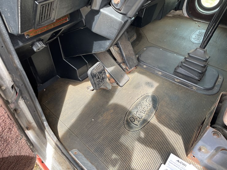 1998-peterbilt-378-image-71