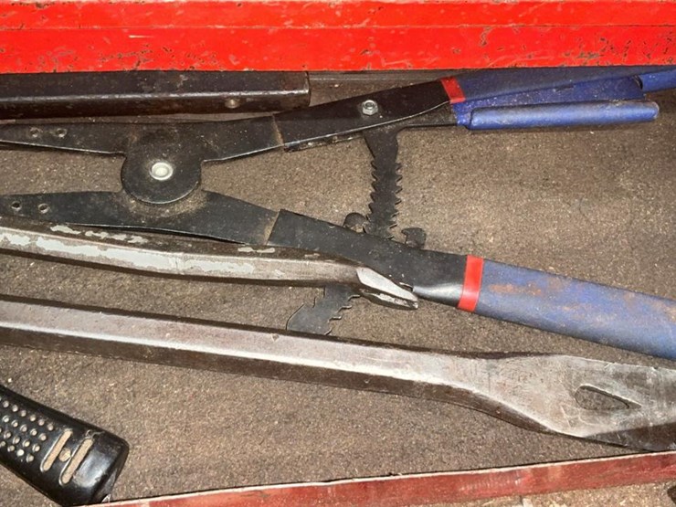 #106-•-tools-and-tool-chests-image-48