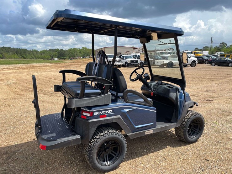 2023-bintelli-electric-golf-cart-w/-on-board-charger-(4.2-miles-showing)-image-3