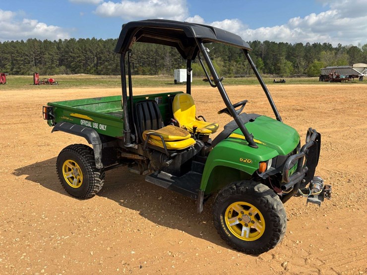 john-deere-gator-image-4
