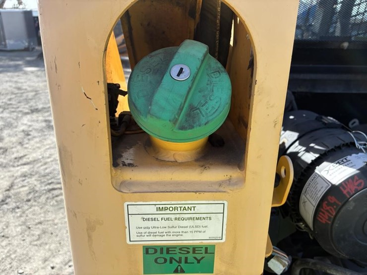 2019-gehl-r190-image-17