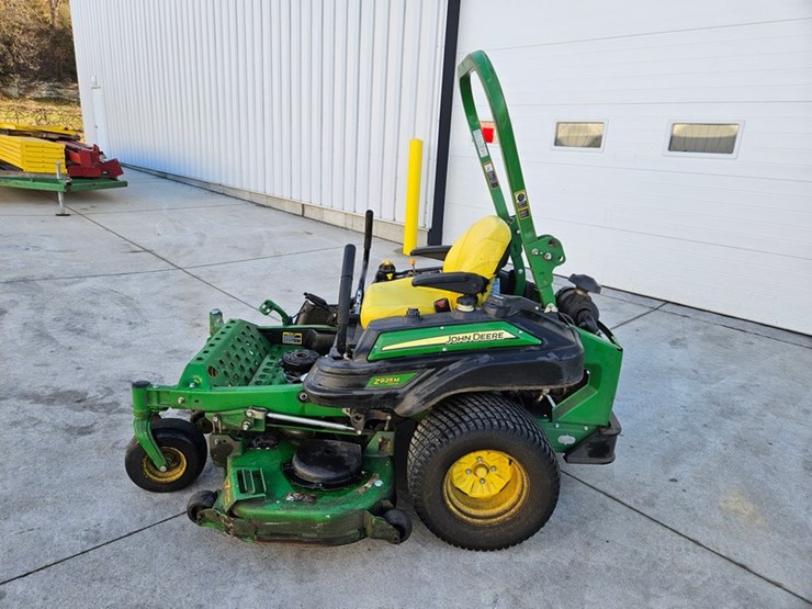 2014-john-deere-z925m-image-2