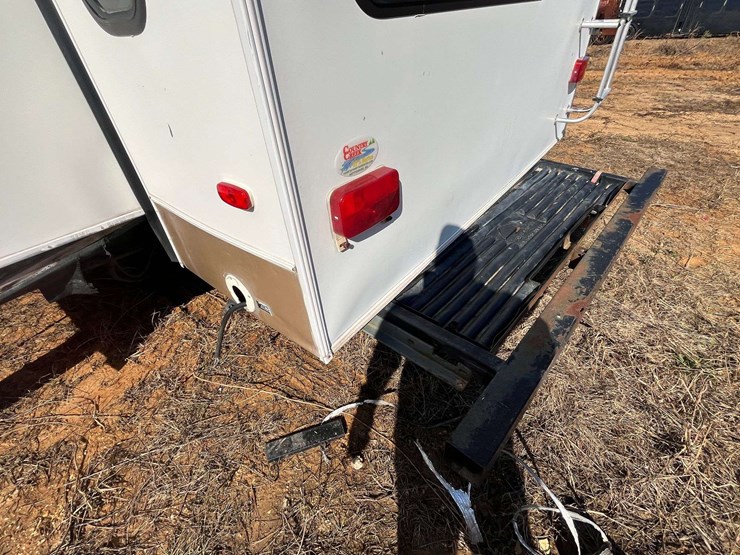 2008-keystone-laredo-265rl-5th-wheel-camper-image-17