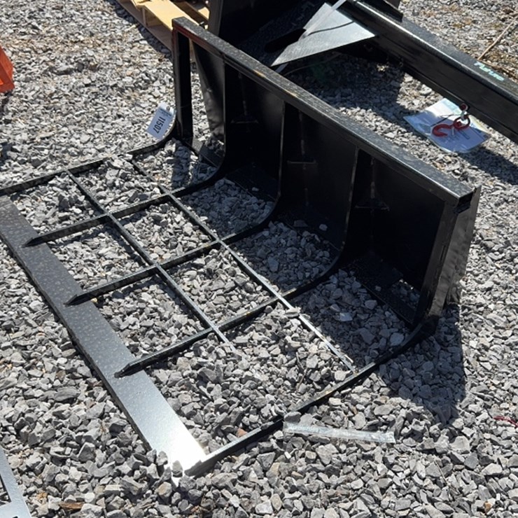 #6058 • FUTURE 48" SKID STEER LAND PLANE