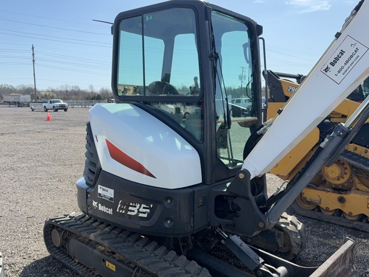 2019-bobcat-e35-image-7