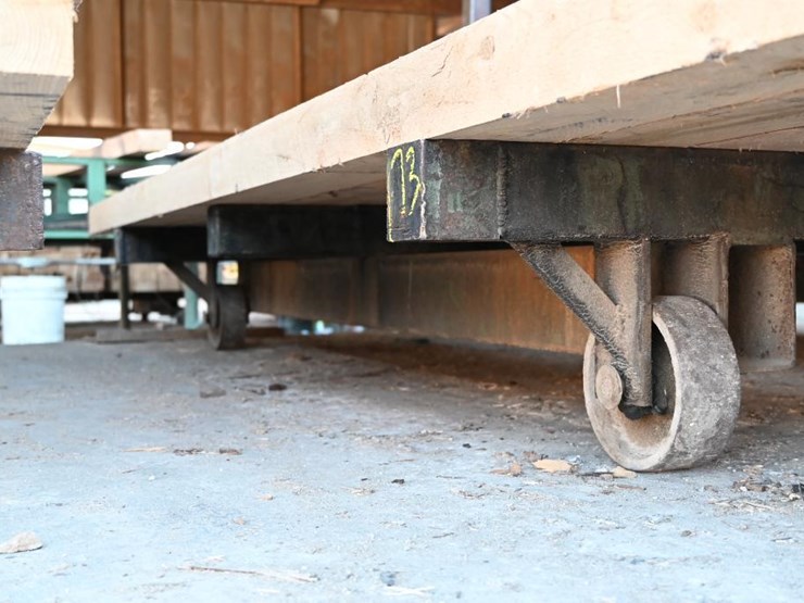 #173-•-lumber-carts-image-9