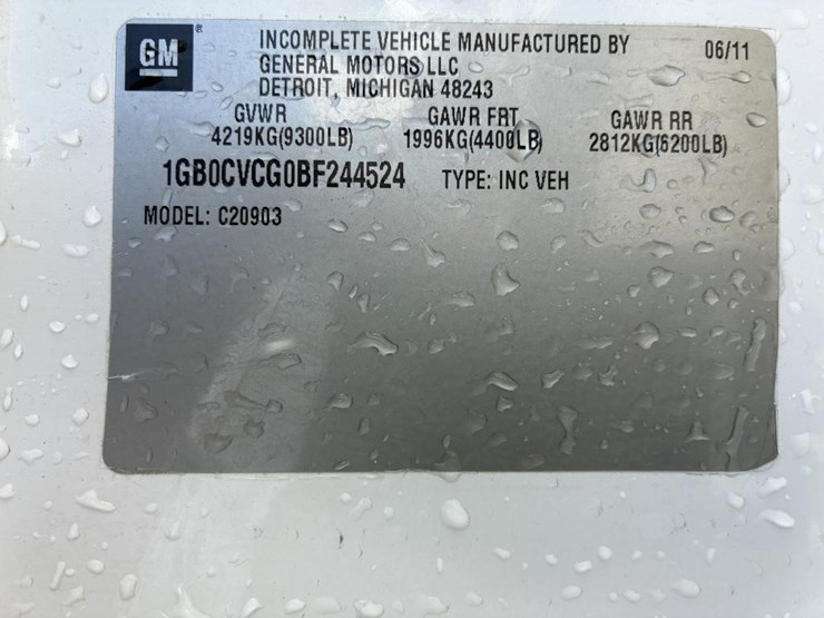 2011-chevrolet-2500-image-14