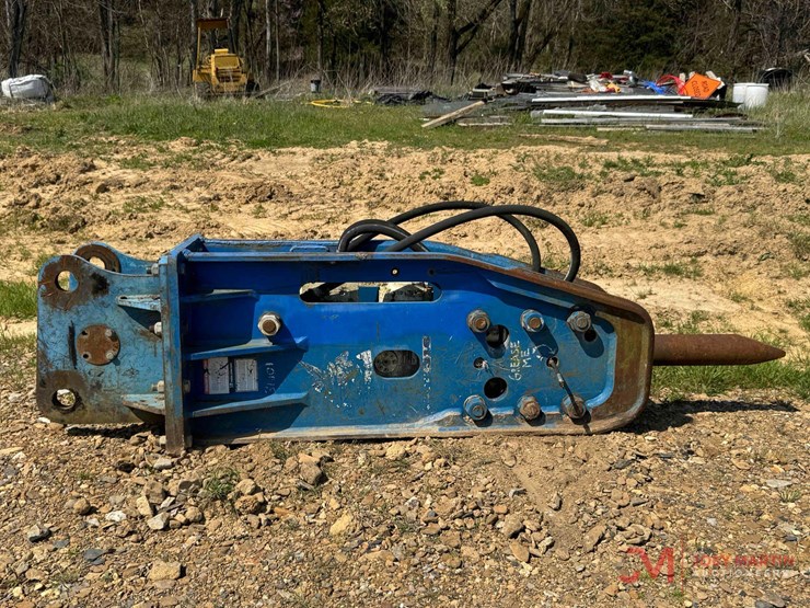 komatsu-pc210-image-3