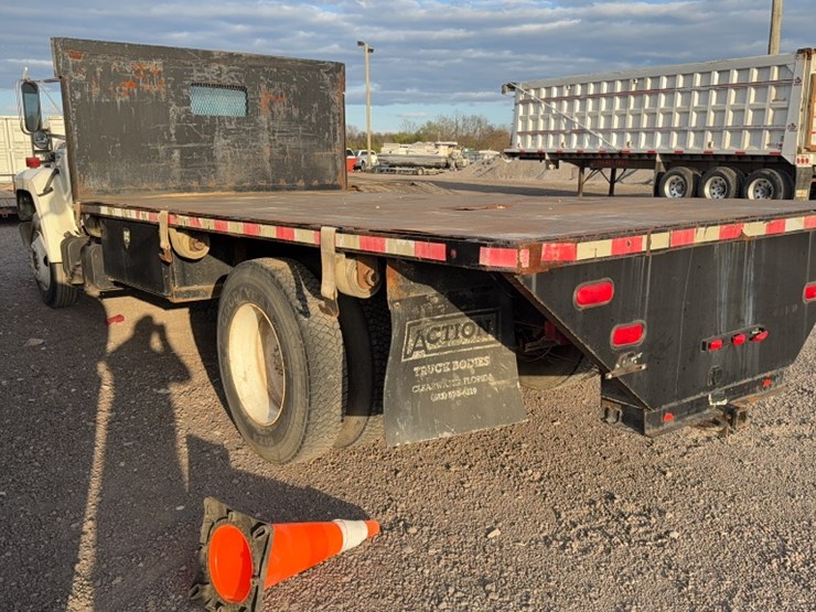 1994-ford-f700-image-9