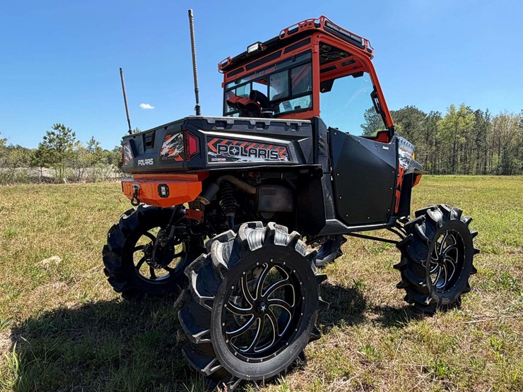 2016-polaris-ranger-image-3