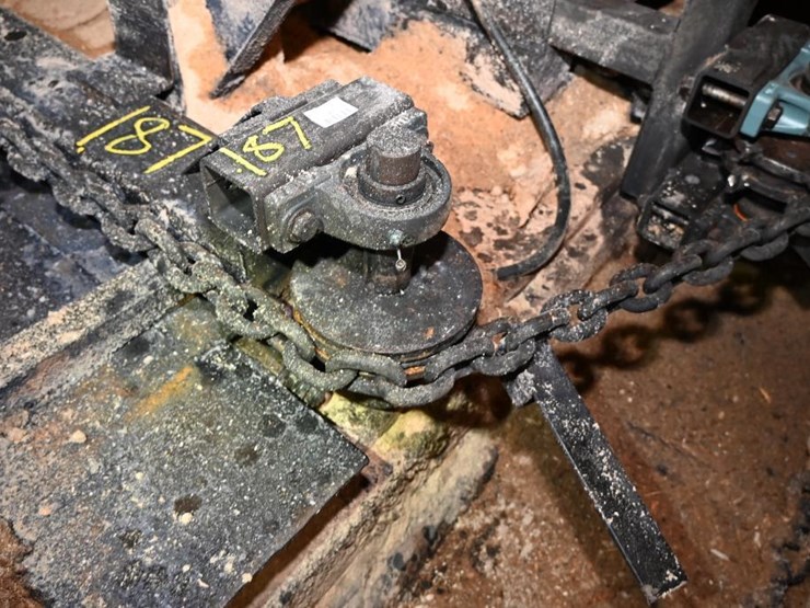 #187-•-barn-sweep-image-14