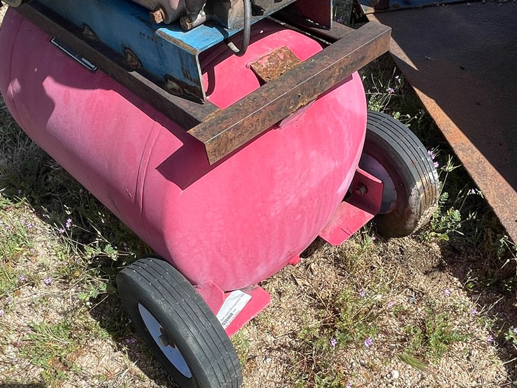 #4047-•-gas-powered-husky-air-compressor-image-5