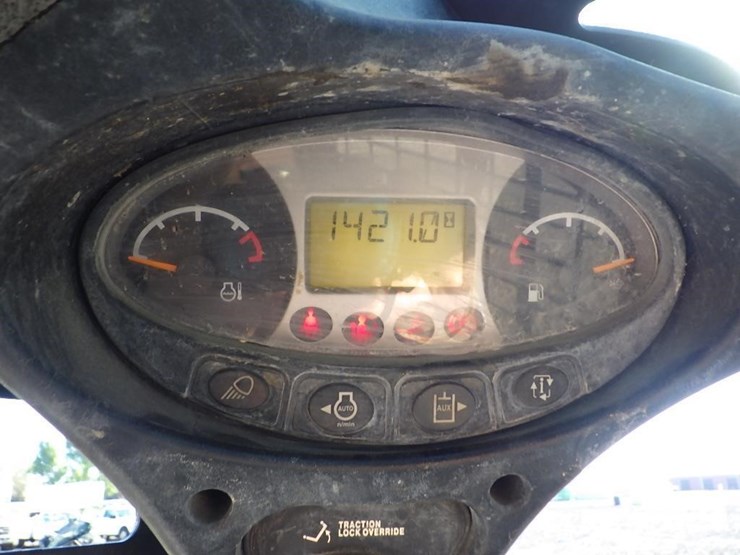 2020-bobcat-s550-image-29