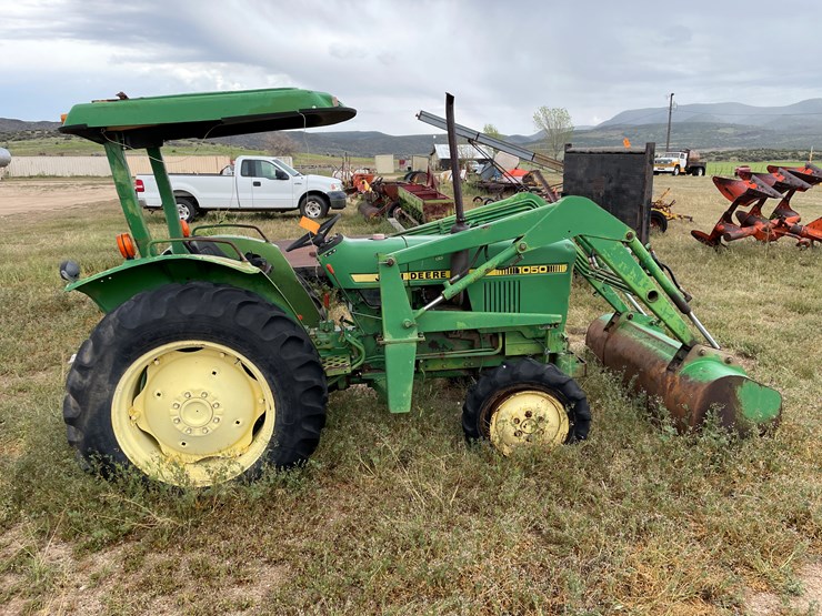 john-deere-1050-image-2