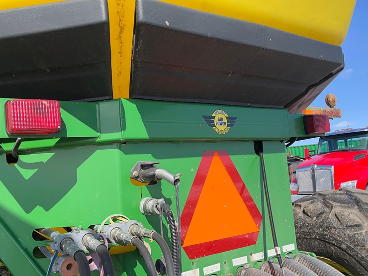 john-deere-1890-image-24