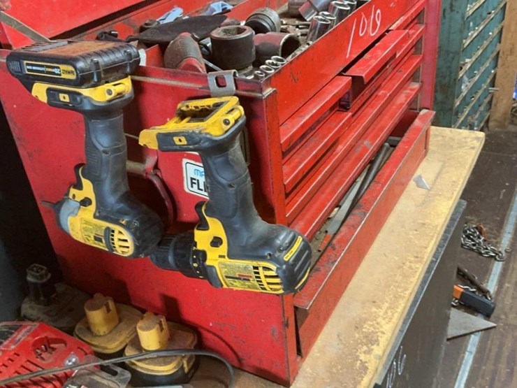 #106-•-tools-and-tool-chests-image-1