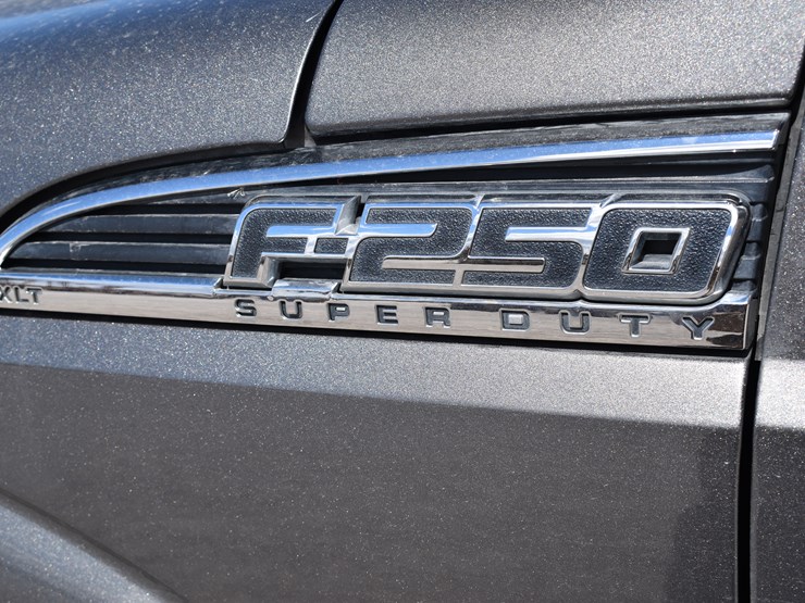 2013-ford-f250-xlt-image-18