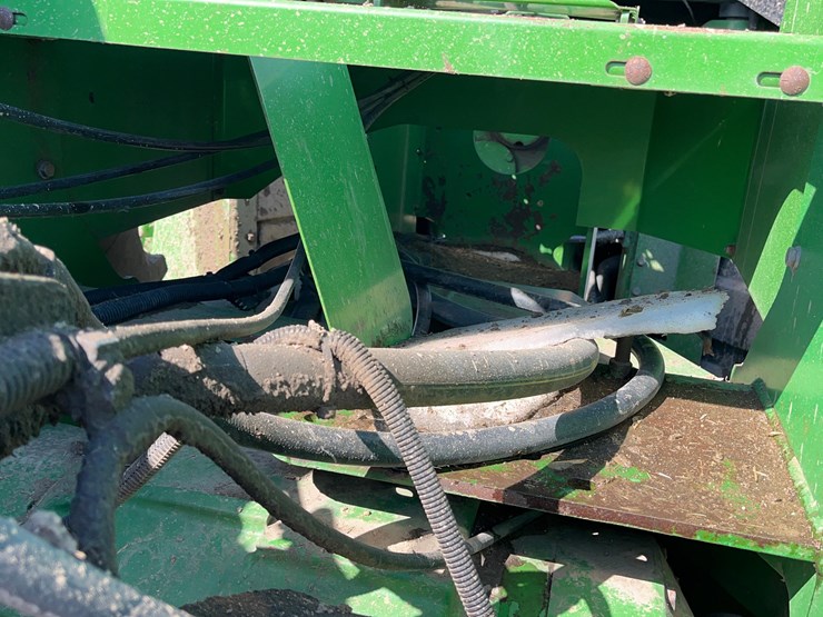 john-deere-8760-image-11