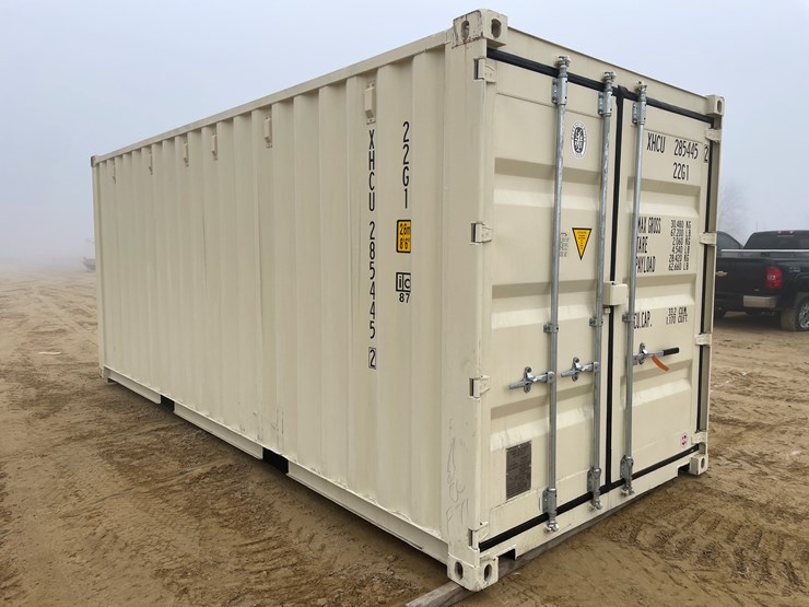 #115-•-20'-shipping-container-image-2