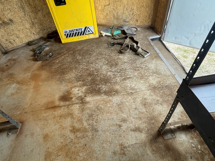 #4013-•-haulmark-enclosed-trailer-(az-title)-image-25