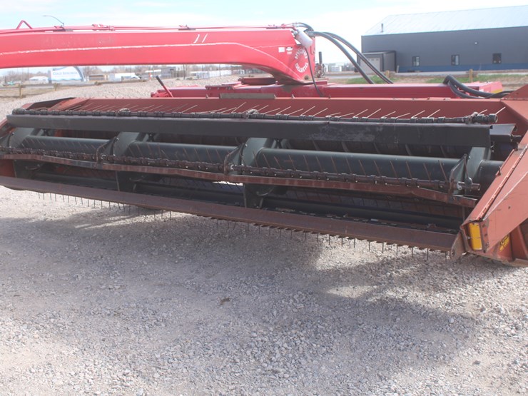 hesston-1170-image-14