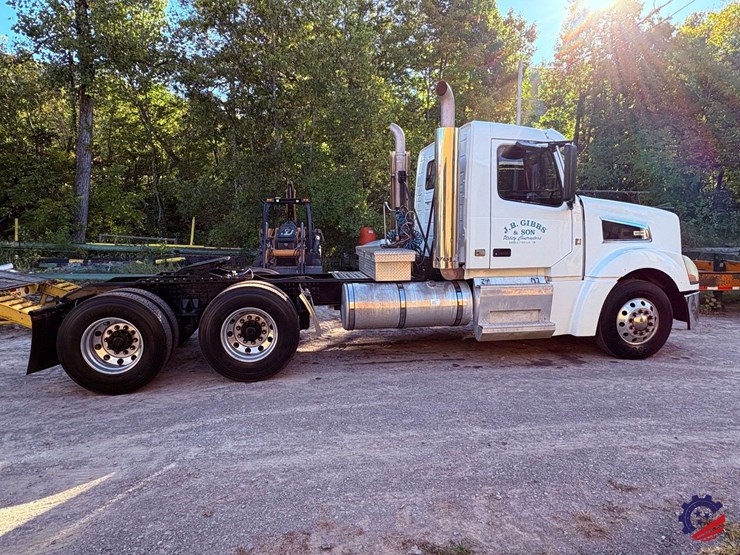 2008-volvo-vt-t/a-truck-tractor-image-6