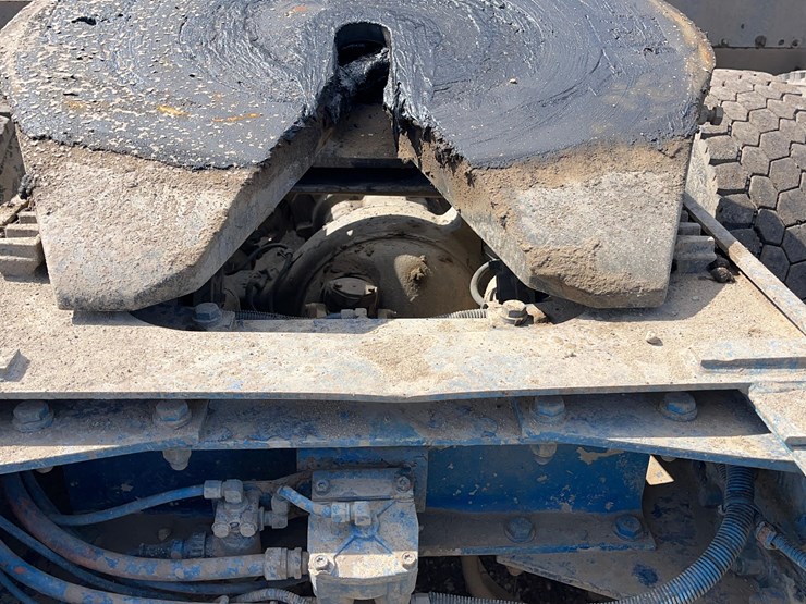 2004-kenworth-w900-image-19