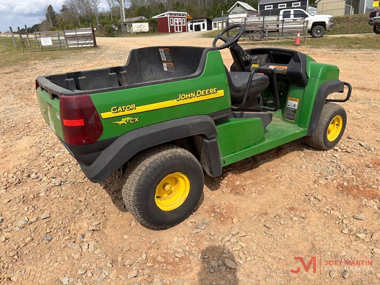 john-deere-gator-cx-image-2