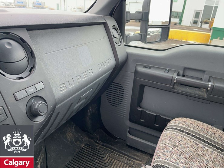 2015-ford-f550-image-19