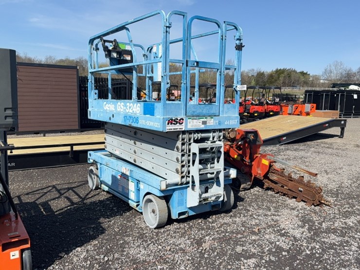 2003-genie-gs3246-image-2