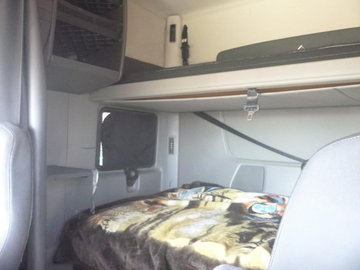 2012-international-prostar-image-14