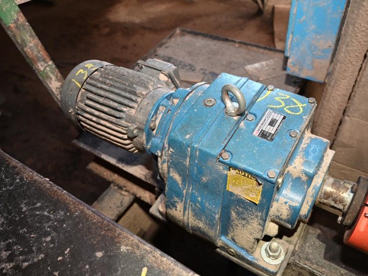 #138-•-roll-case-with-pop-up-transfers-image-7