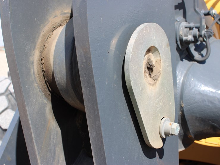 2021-deere-524p-image-18