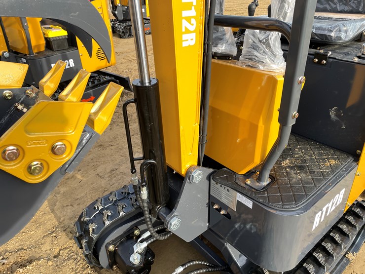 #1042-•-new-ats-rt12r-mini-excavator-image-29