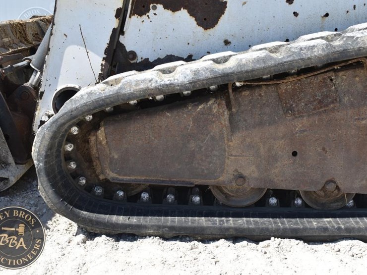 2013-bobcat-t650-image-23