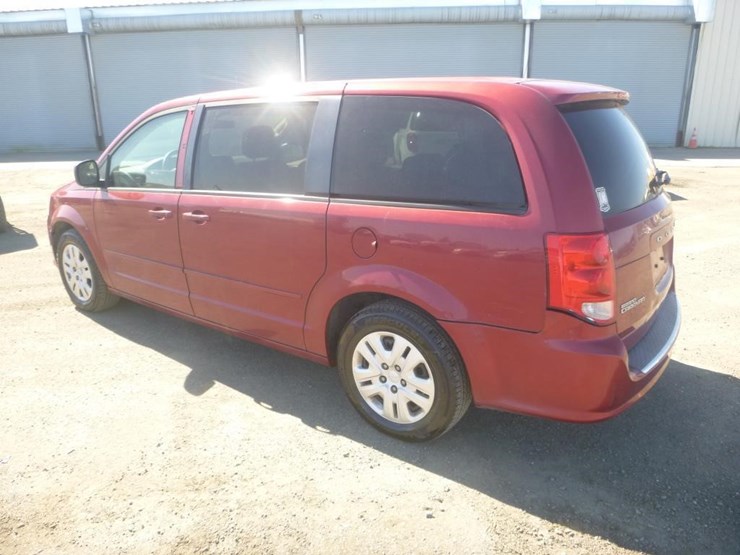 2014-dodge-grand-caravan-image-4