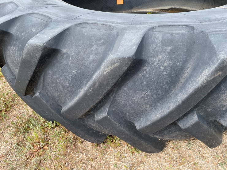 #4089-•-bf-goodrich-tractor-tire-image-5