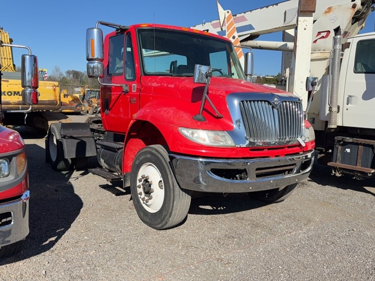 2007-international-4400-image-3