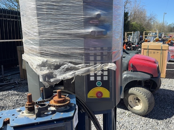 #6011-•-lantech-pallet-wrapper-image-8