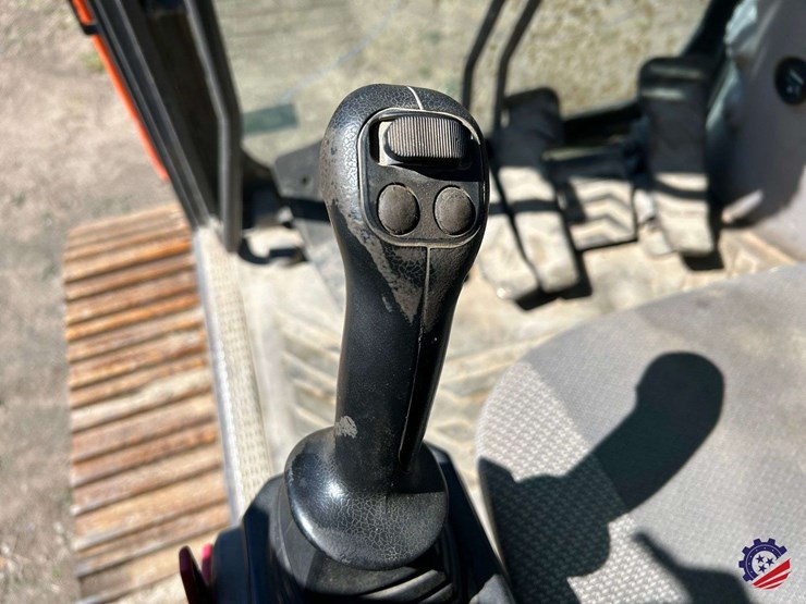 2018-volvo-ec220el-image-100