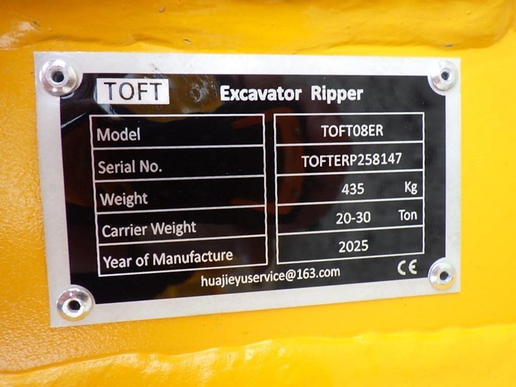 caterpillar-320-image-6