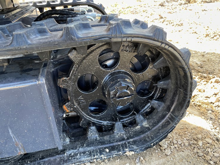 #901-•-new-land-hero-me18-mini-excavator-image-37